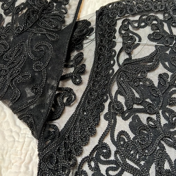 Unique Jacket - Picture 9 of 15